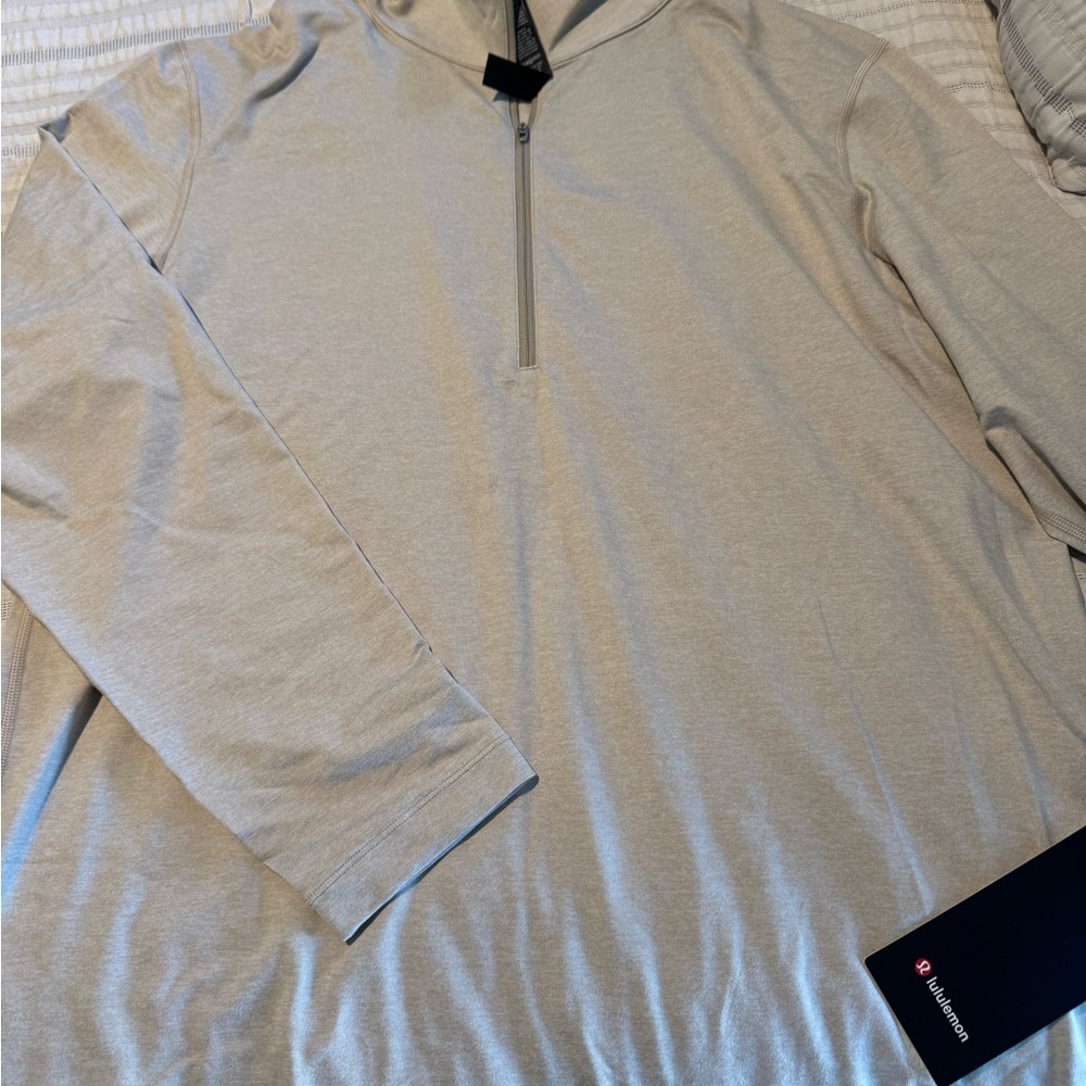 NWT Lululemon Lightweight Jersey Half Zip - Size XL
